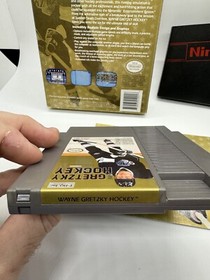 Wayne Gretzky Hockey Black Jersey NES Nintendo 1989 Complete CIB Good Shape