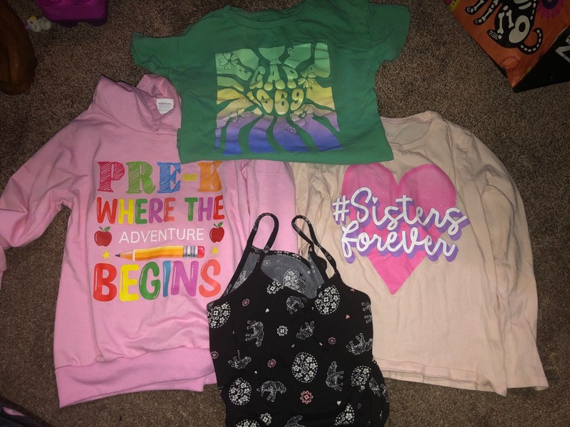Girls Lot Of 4 Tops Size 5/6 Gap Pre K Graphic Used Sisters Forever