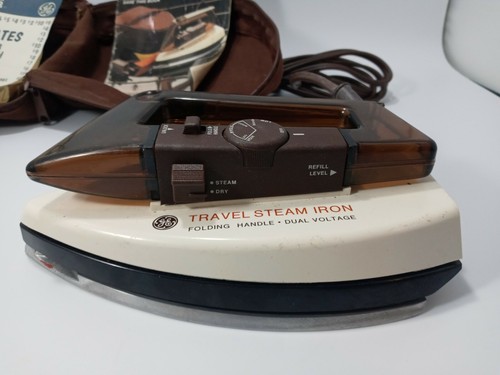 VINTAGE GE General Electric Travel Steam Iron Folding Handle w/ paperwork. (J) - Picture 3 of 4