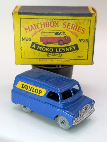 MATCHBOX LESNEY 25a Bedford Dunlop Van MIB original vintage diecast toy truck