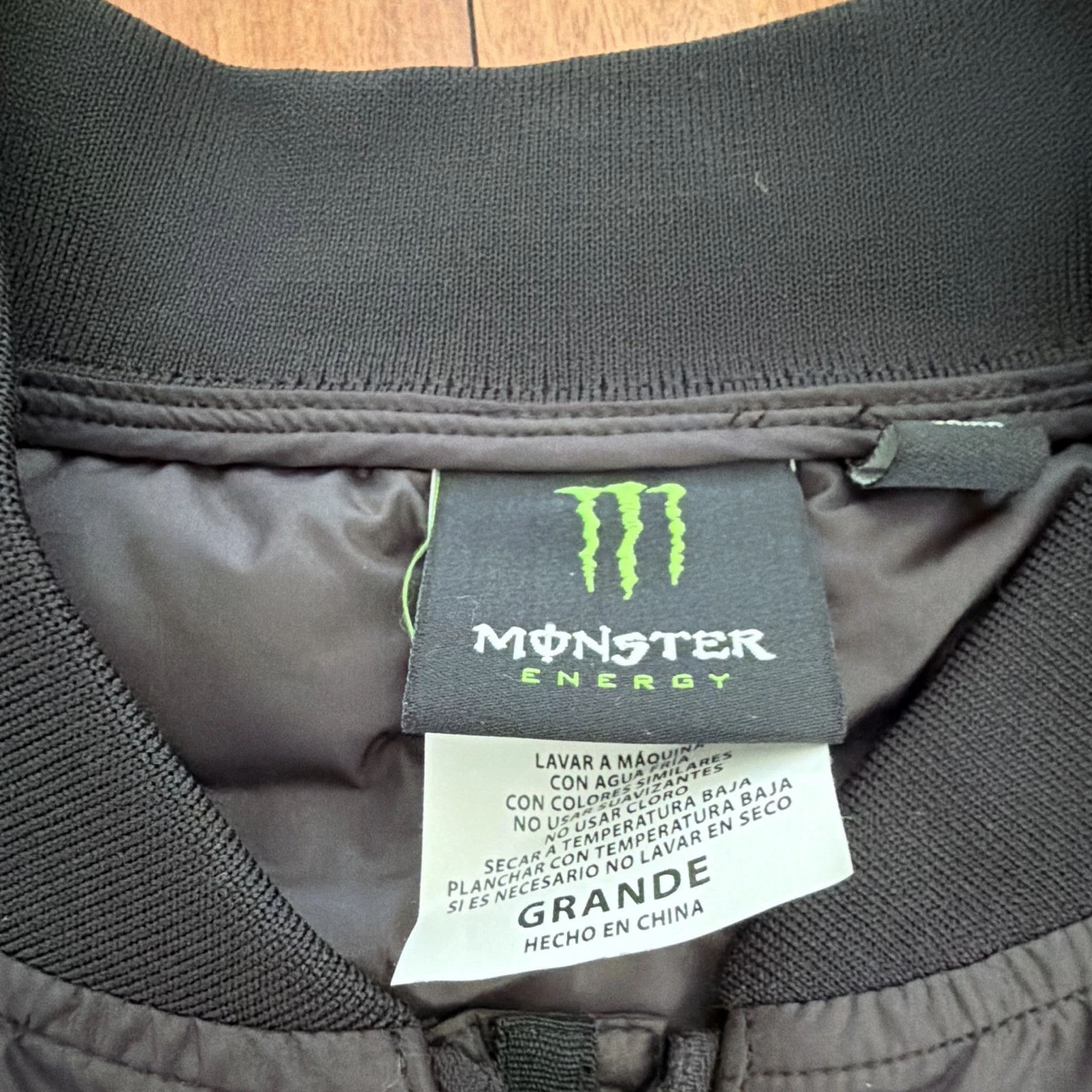 Monster Energy Men's Black Quilted Bomber Jacket Logo Full Zip Pockets L - product detail image 4