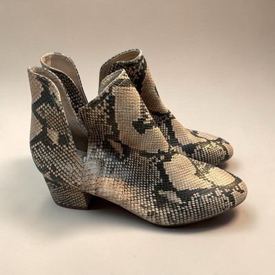 Steve Madden NWOT Rockir Snakeskin Embossed Side Cut-Out Ankle Booties 10