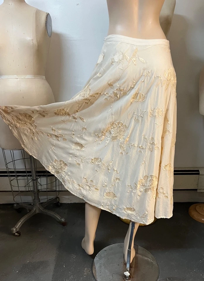 Falda J Peterman Bordada Algodón Floral Cintura Alta Talla 6 Cintura 28 Foto 3 de 4