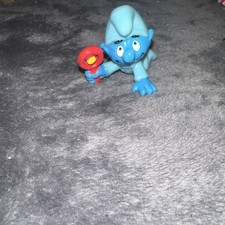 Vtg 1984 PEYO Schleich Smurfs Crawling Baby Smurf blue PJS w/Rattle PVC Figure