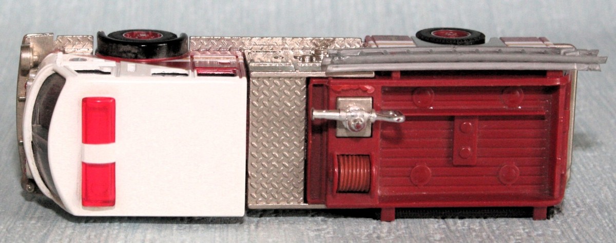 Lot De 2 Camions De Pompiers Corgi 1/50 - American La France + ERF Grande Échelle