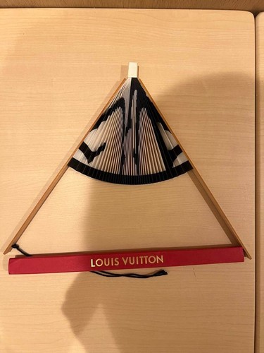 LOUIS VUITTON Japanese Folding Fan 2019 Limited Rare Gift VIP Noverty - Bild 5 von 5