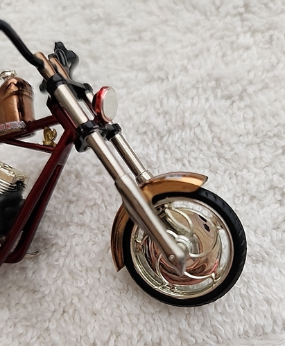 WCC 2204 Mini Diecast Motorcycle 1:31 Scale - Red & Bronze - Picture 8 of 10