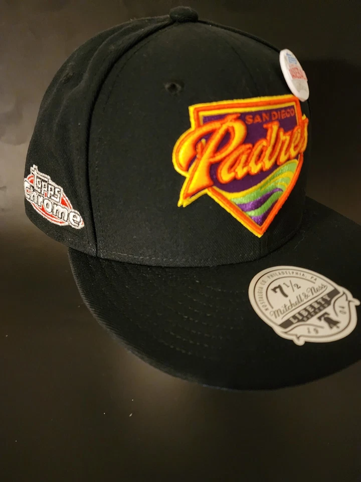 Mitchell Ness X Topps San Diego Padres Chrome Size 7 1/2 MLB Fitted Hat  - Image 2 of 4