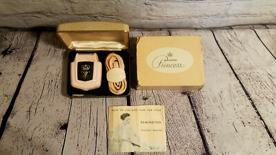 VINTAGE LADY REMINGTON PINK PRINCESS ELECTRIC SHAVER IN ORIGINAL PACKAGING
