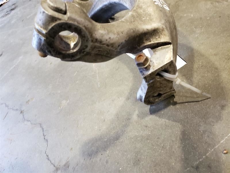 Bentley Continental Flying Spur 2006-2010 Front Right Steering wheel hub