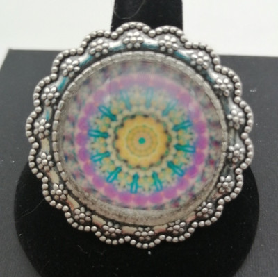 KLUNKER RING silberfarben mit CABOUCHON RETRO BOHO MANDALA wie neu