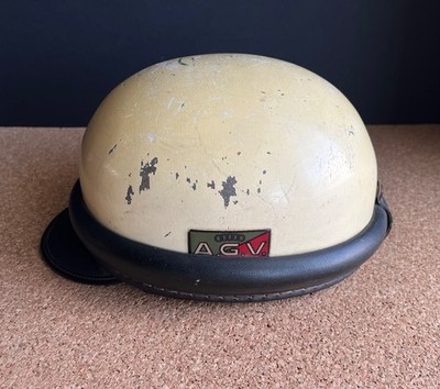 た*お様 AGV バブルシールド　稀少　ヴィンテージ　ITALY！ Vintage AGV Motorcycle Helmet with Exterior Padded Edge Trim