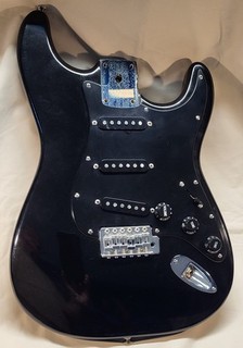 Squier by Fender Affinity Stratocaster Loaded Body 20th Anniversary 2002 Black