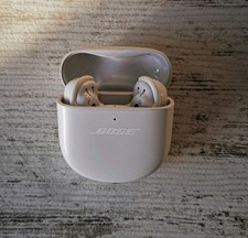 Bose QuietComfort Earbuds II. Leichte Gebrauchsspuren, voll funktionsfähig.
