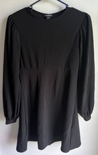 women's Boohoo black long sleeve crew neck formal dress 8 polyester