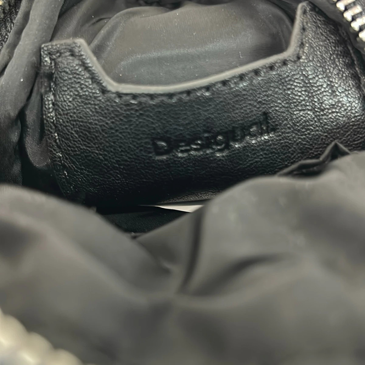 Desigual - Black Polyurethane Polyester Shoulder … - image 7