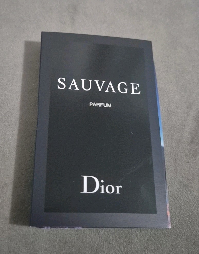 Dior Sauvage Parfum 1ml Travel Spray ~ Brand New.
