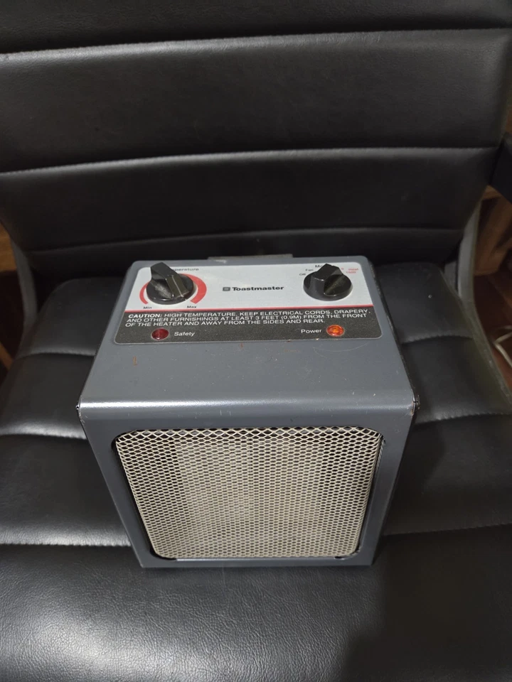 Calentador de espacio Toastmaster 2517 ventilador de 3 velocidades control de temperatura variable funciona muy bien Foto 2 de 4