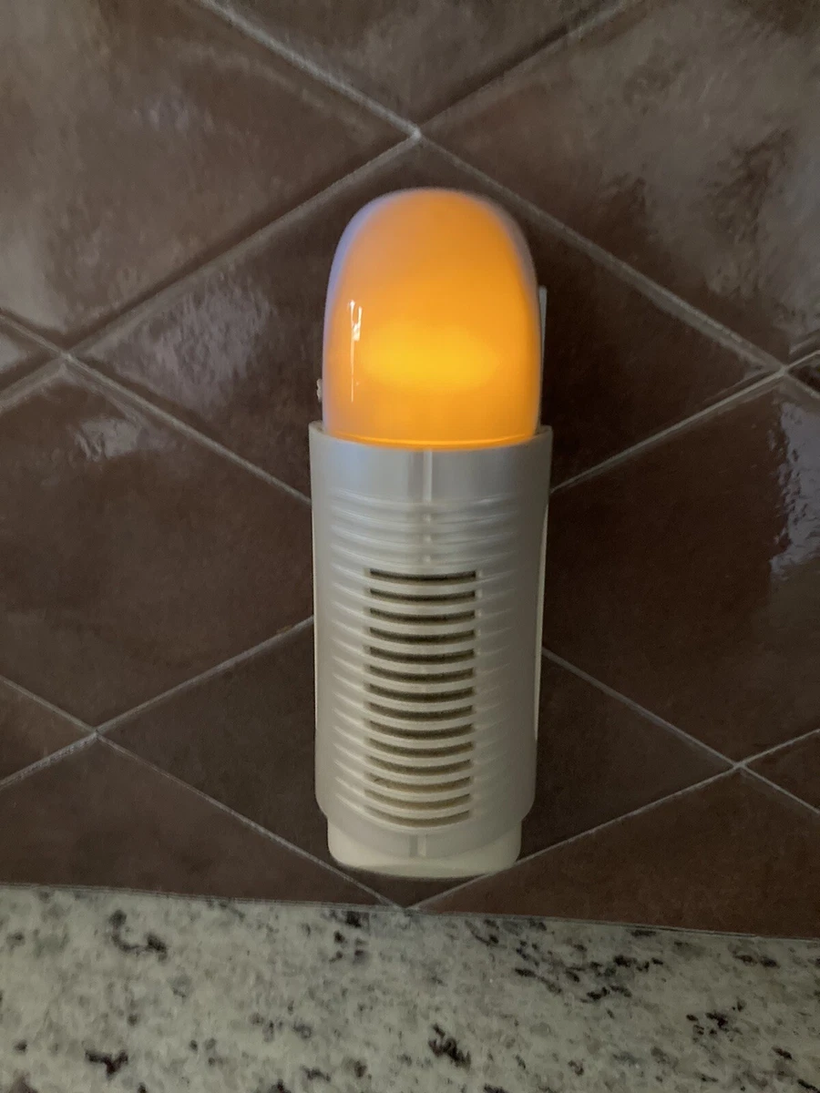 Air Innovations Compact Plug in Ionic Air Cleaner with nightlight