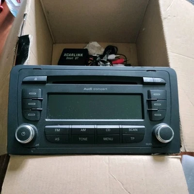 Audi 8P0035186P Autoradio - Noir - Photo 1/4