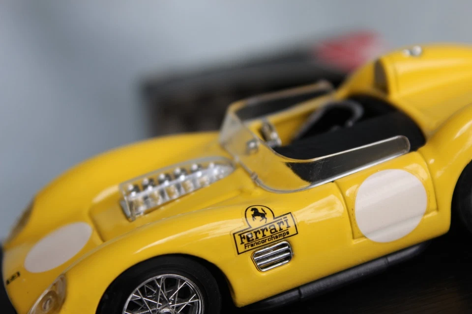 Brumm Ferrari TR 1959 Ecurie Francorchamps, 1/43, Brumm limited edition Borsa VR - Immagine 4 di 4