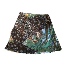 Urban Outfitters Womens Size Small Mini Skirt Stretch Floral.    2