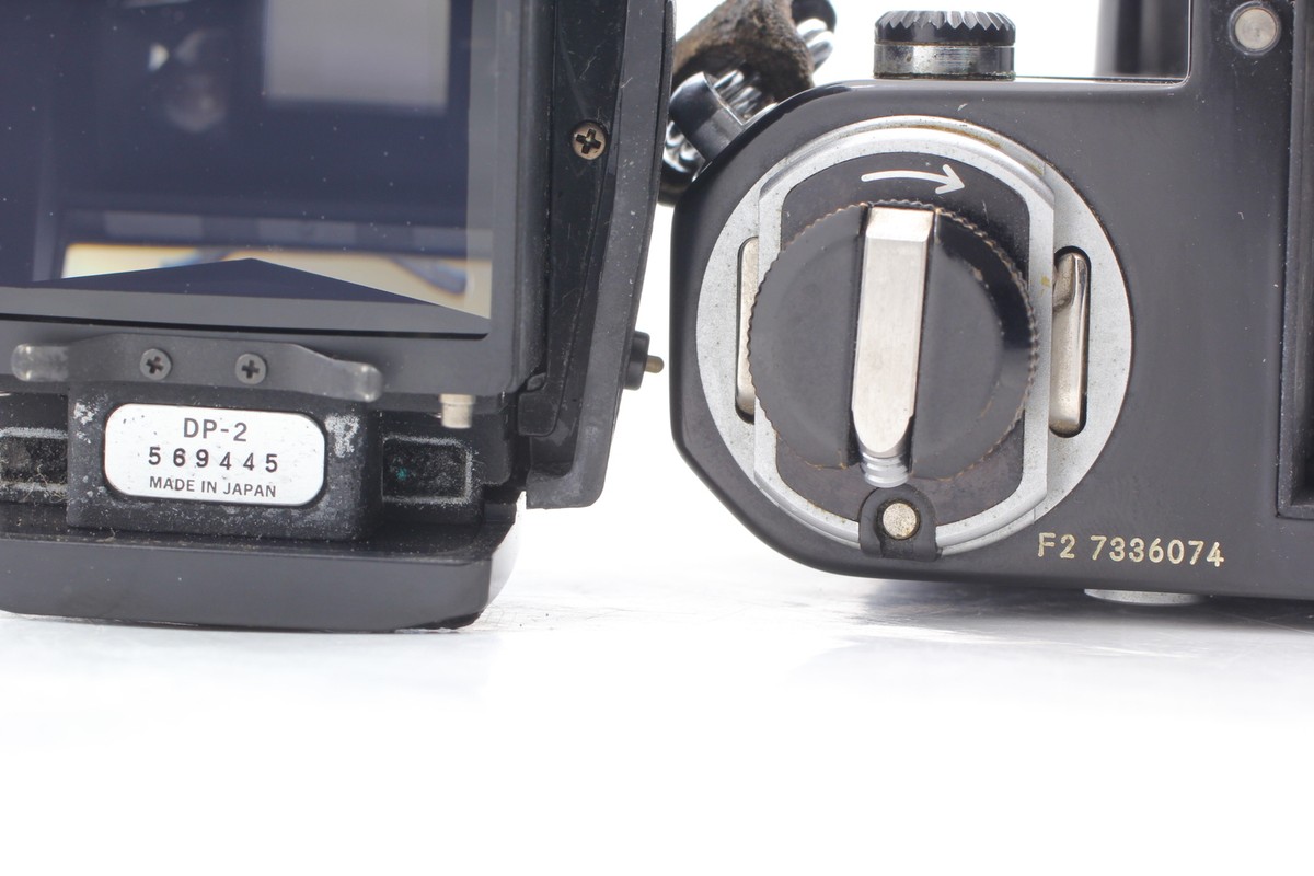 ニコンNikon F2 ブラック& NIKKOR Ai-s 50mm f/1.8 ニコン 【中古】Nikon F2 フォトミック A ブラック + Ai-S