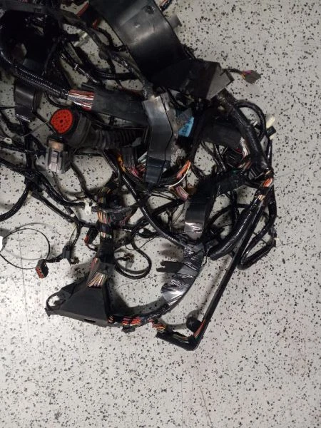 身体线束适合福特 TAURUS 2007 — 第 2/4 张图片