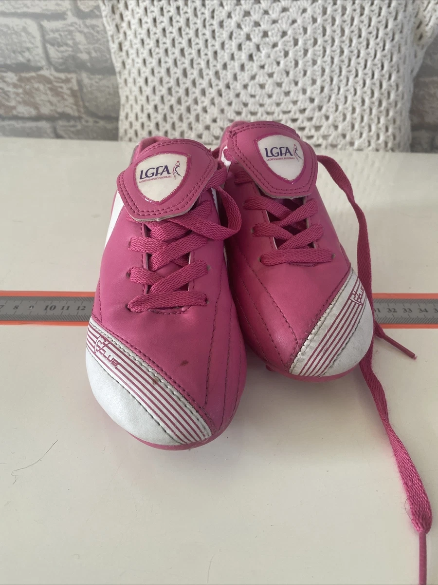 Ladies pink football boots shop