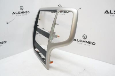 国内初の直営店 2012 Jeep Grand Cherokee Center Radio Bezel Trim 1TN981X9AA イヤリング・ノンホールピアス