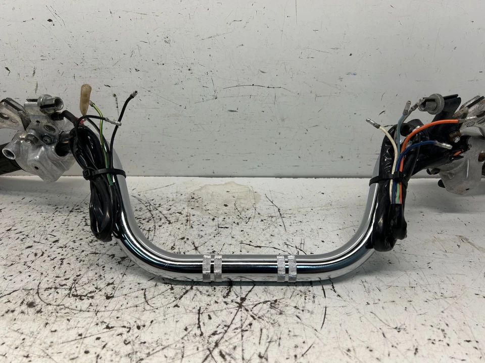 Conjunto de manillar/controles manuales/acelerador Honda cb125s cb 125s (1980) Foto 3 de 4