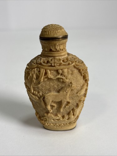 VTG Chinese Carved Resin Snuff Bottle 3” - Picture 1 of 8