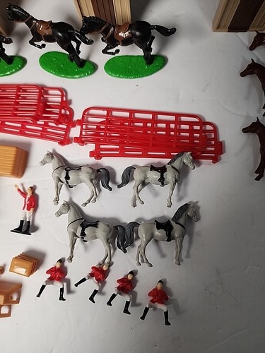 Ertl Farm Country Riding Stable Set # 4217 in Original box Missing 3 pieces - Picture 8 of 23
