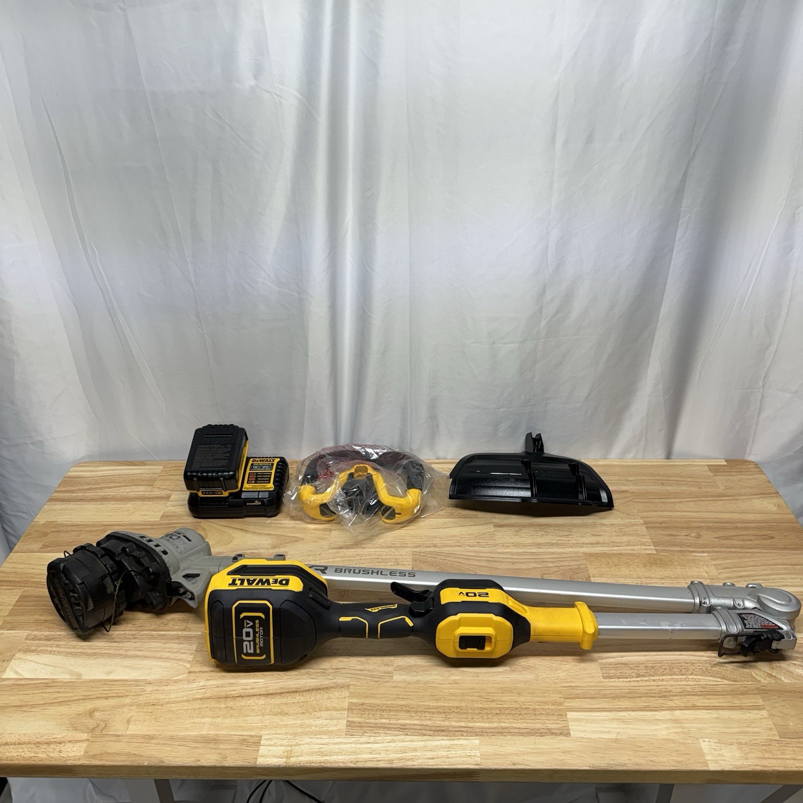 DEWALT DCST922P1 20V MAX 14 inch Cordless Folding Dual Line String ...