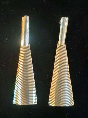 Taxco Modernist Elegant Wave Line Embossed 9.5+g Sterling Silver Dangle Earrings