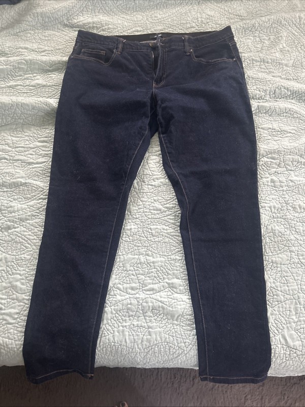 LuLaRoe Essential Denim Skinny Fit Dark Wash Jeans Size 36 EUC OG Fit