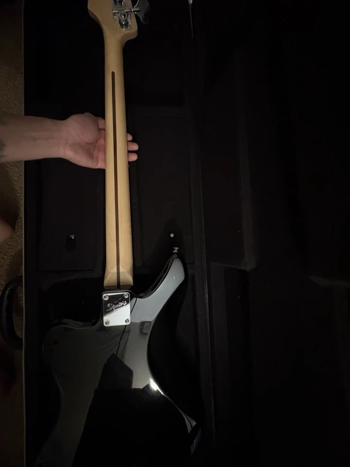 Bajo Jaguar Squier Vintage Modificado Negro Cuerpo Sólido Foto 2 de 4