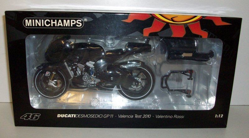 DUCATI: A NOS 1:12 scale Minichamps Ducati Desmosedici GP12 #46 Valentino Rossi Test Sepang 2012