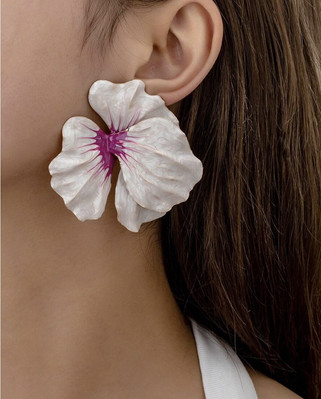 Zara White acetate Floral Earrings Zara | Jewelry | Acetate Flower Earrings | Poshmark main image 2