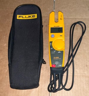 Fluke T5 600 Electrical Tester Clamp Meter Multimeter
