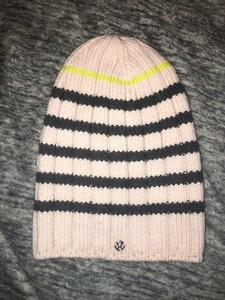 LULULEMON HAT BEANIE WOOL CHUNKY PINK 