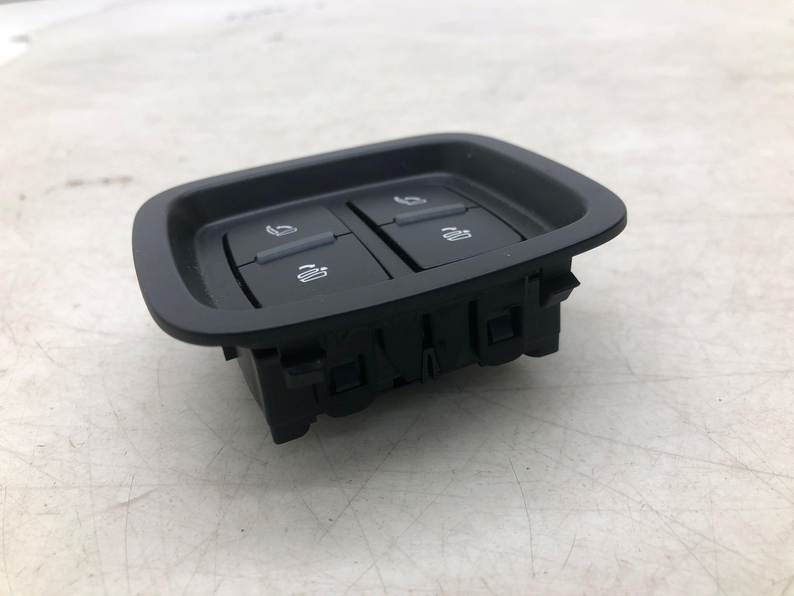 2016-2020 BENTLEY BENTAYGA LOWER C PILLAR 2ND ROW SEAT RELEASE SWITCH 36A959861