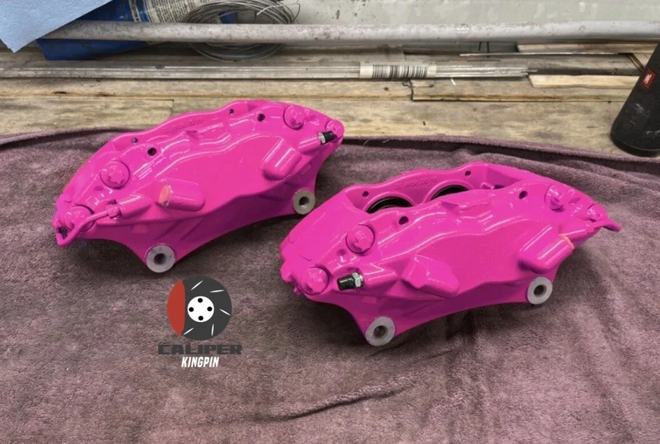 Par de pinzas de freno delanteras Ford Mustang GT con recubrimiento en polvo rosa 07-14 5,0 Foto 2 de 3