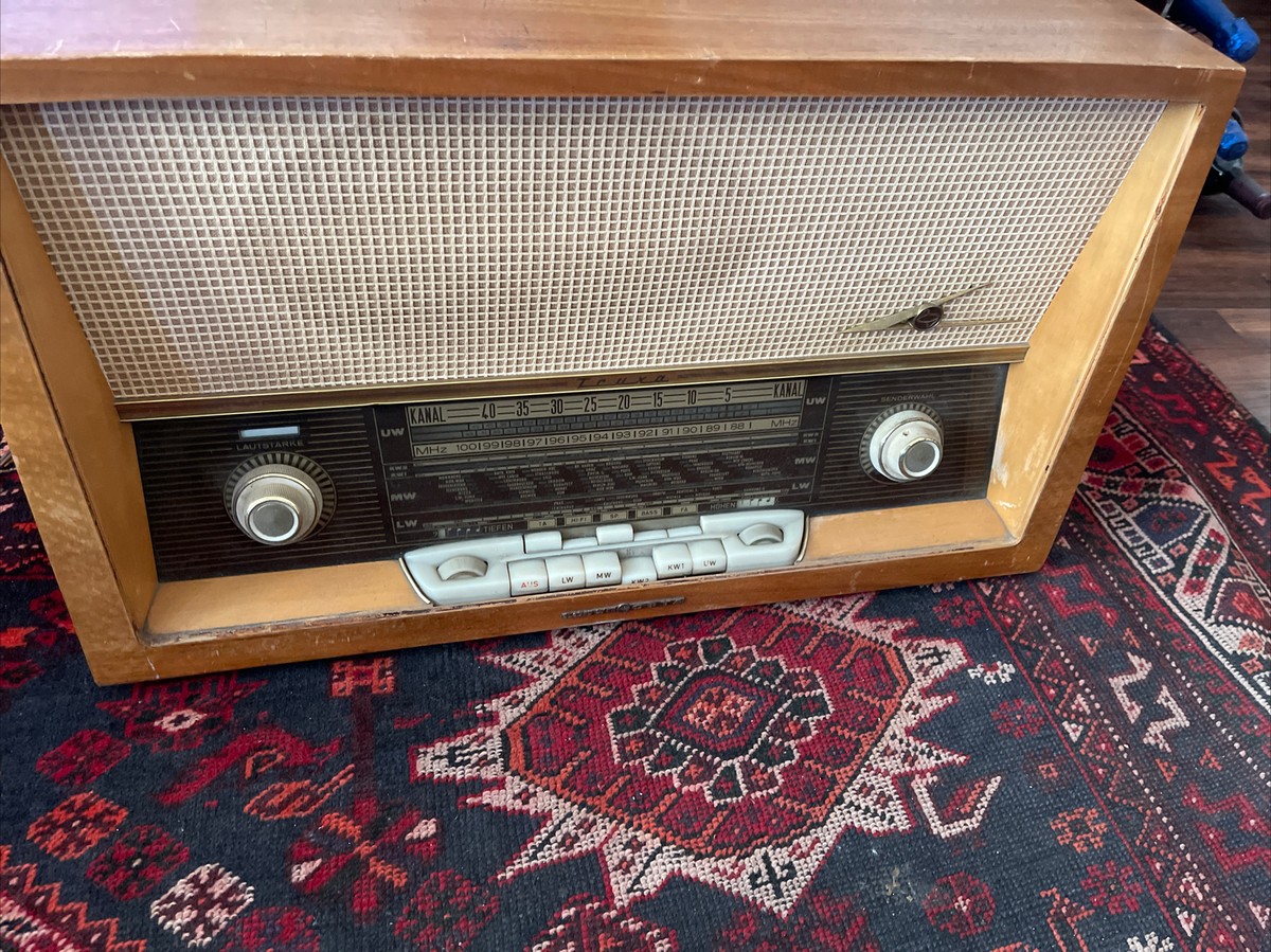 Vintage Tube 1961 Loewe Opta Hellas Truxa 6755w German radio 4