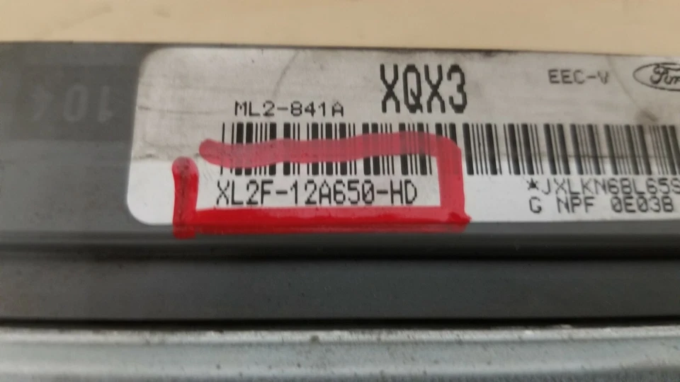 Módulo de control del motor Explorer Engine 4.0 2000 ECM ECU/XL2F12A650HD Foto 4 de 4