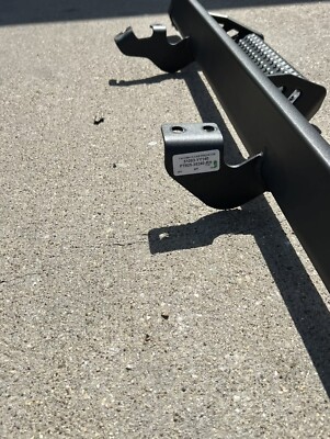 New OEM Toyota Predator Tube Steps in Black Fits '24-'25 Tacoma