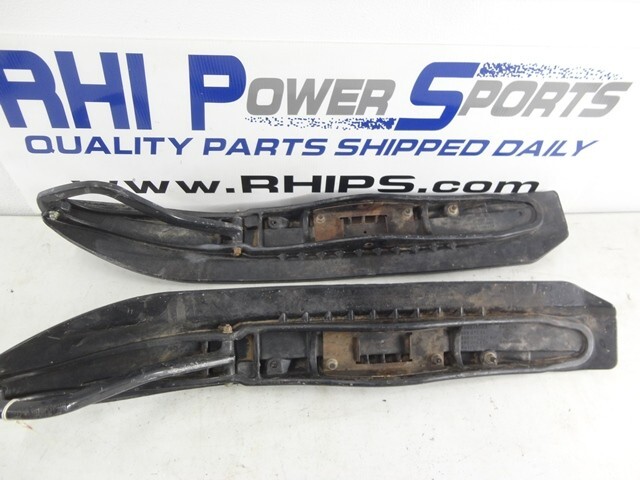 Ski-Doo Skis - Black - 2001 Summit 800 - 505070690 and 505070691