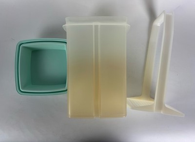Tupperware 3 Piece Pickle Keeper Large Container 1562-1 With Lid Aqua Vintage