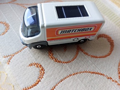 Matchbox `09 International eStar Electric Van, NEU ohne OVP, Unbespielt.