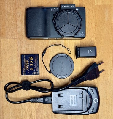 Ricoh Caplio GX100 incl. VF-1 *Topzustand*